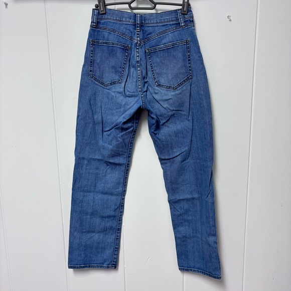 Uniqlo High Rise Boyfriend Dark Wash Jeans - Picture 8 of 9